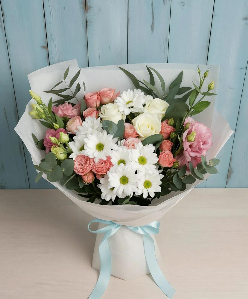 Букет цветов из: Розы, Лизиантусы и Хризантемы в Борисовке