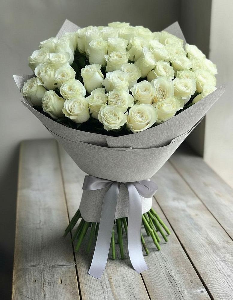 Букет 35 Белых роз в Борисовке